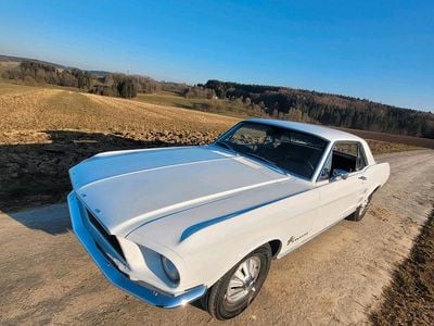 Usata Ford Mustang 122 CV (89 kW) 1967 Bianco Coupé