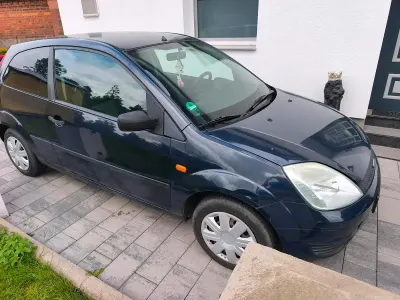 Gebraucht Ford Fiesta 60 PS (44 kW) 2005 Blau Kleinwagen