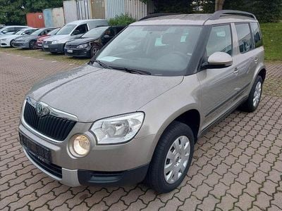 Beige Gebraucht 2013 Skoda Yeti Plus Edition SUV | 8.990 € (Fairer Preis)