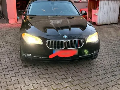 Gebraucht BMW 530 258 PS (189 kW) 2012 Schwarz Kombi