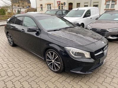 Gebraucht Mercedes CLA200 136 PS (100 kW) 2015 Schwarz Kombi