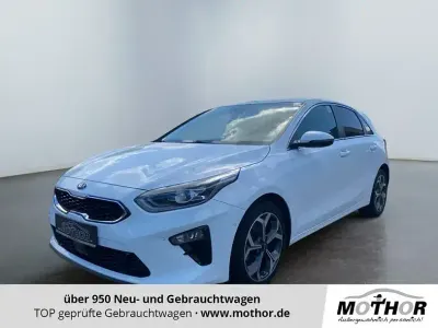 Gebraucht Kia Ceed Spirit 136 PS (100 kW) 2020 Weiß Kleinwagen