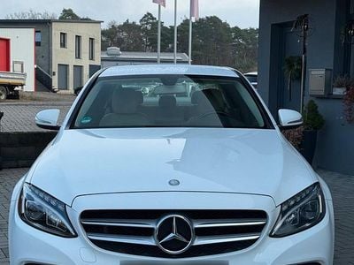Gebraucht Mercedes C300 220 PS (161 kW) 2014 Weiß Limousine