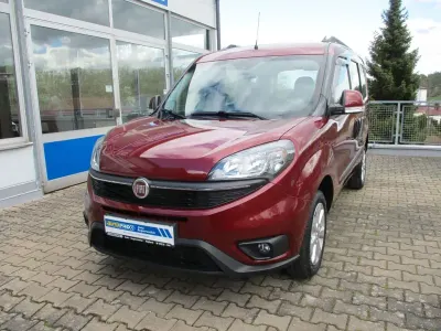 Gebraucht Fiat Doblò Lounge 120 PS (88 kW) 2019 Rot Van / Kleinbus
