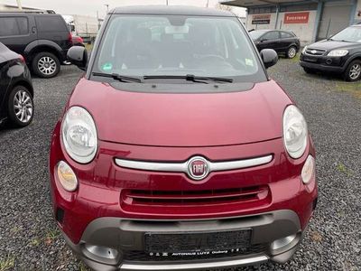 Rot Gebraucht 2015 Fiat 500L Trekking Van / Kleinbus | 10.290 € (Teuer)