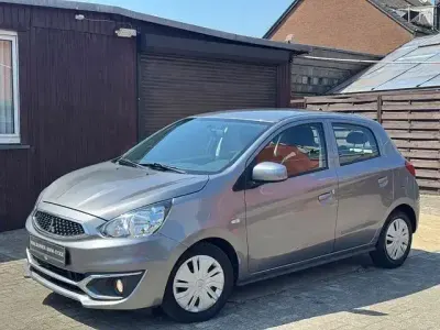 Gebraucht Mitsubishi Space Star Diamant Edition 71 PS (52 kW) 2017 Grau Kleinwagen