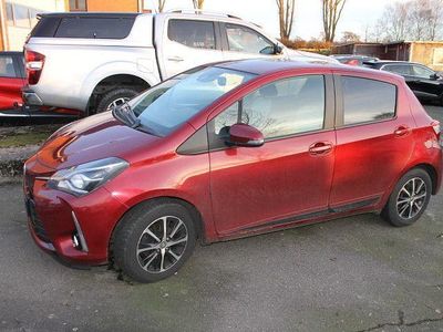 Gebraucht Toyota Yaris Comfort 111 PS (81 kW) 2020 Rot Limousine