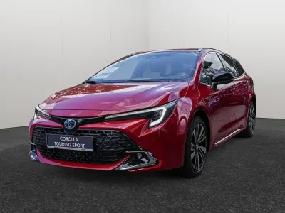 Neu Toyota Corolla 140 PS (102 kW) 2025 Rot Kombi