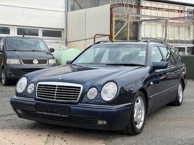 Mercedes E320