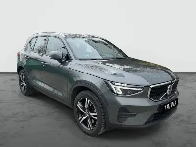 Gebraucht Volvo XC40 163 PS (119 kW) 2025 Forest lake / metallic SUV