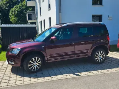 Gebraucht Skoda Yeti Ambition 110 PS (80 kW) 2015 Rot SUV