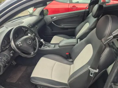Gebraucht Mercedes CL200 184 PS (135 kW) 2007 Blau Coupé