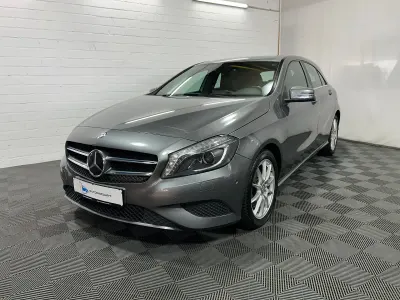 Gebraucht Mercedes A180 Style 122 PS (89 kW) 2013 Mountaingrau  met. Kleinwagen