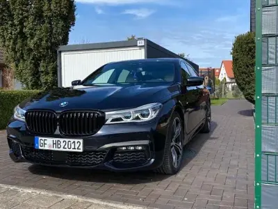 Gebraucht BMW 740 Performance 320 PS (235 kW) 2017 Schwarz Limousine