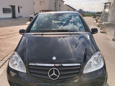 Gebraucht Mercedes A180 114 PS (83 kW) 2011 Schwarz Limousine