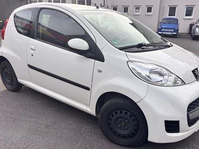 Second-hand Peugeot 107 68 CP (50 kW) 2009 Alb Hatchback