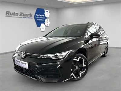 Gebraucht VW Golf VIII R-line 150 PS (110 kW) 2025 Grenadillschwarz metallic Kombi