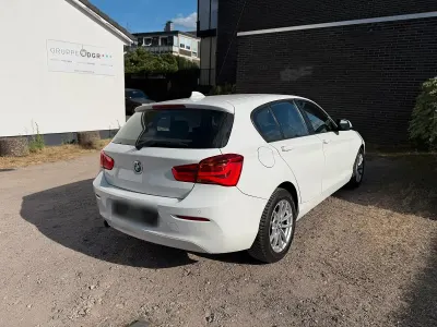 Gebraucht BMW 118 Advantage 136 PS (100 kW) 2016 Weiß Kleinwagen