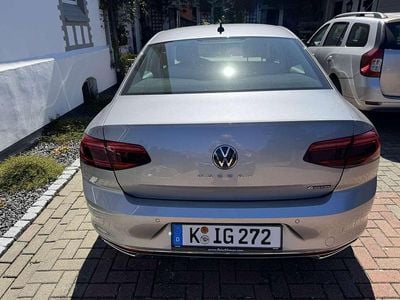 VW Passat