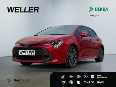 Gebraucht Toyota Corolla Club 122 PS (89 kW) 2019 Rot Limousine