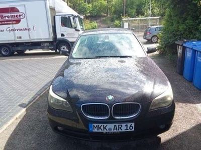 BMW 525
