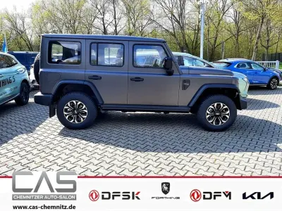 Neu BAW 212 166 PS (122 kW) 2026 Grau SUV