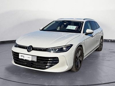 Gebraucht VW Passat Elegance 150 PS (110 kW) 2025 Weiß Kombi