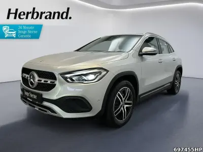 Gebraucht Mercedes GLA200 Progressive 163 PS (119 kW) 2022 Iridiumsilber metallic SUV
