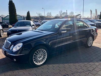 Gebraucht Mercedes E240 Elegance 177 PS (130 kW) 2002 Blau Limousine