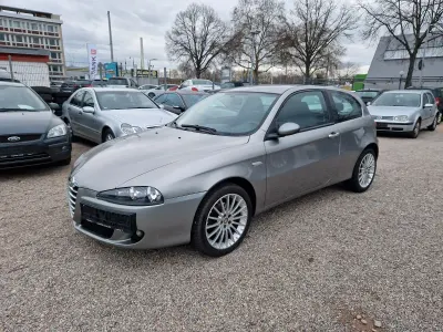 Second-hand Alfa Romeo 147 Progression 105 CP (77 kW) 2006 Gri Hatchback