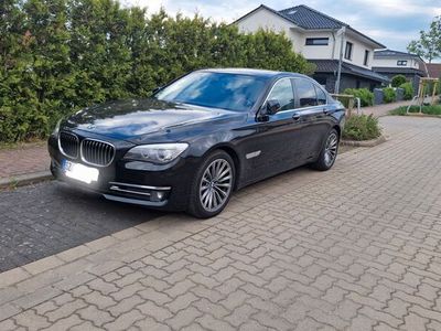 BMW 740