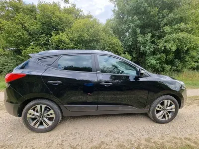 Gebraucht Hyundai ix35 136 PS (100 kW) 2014 Schwarz SUV