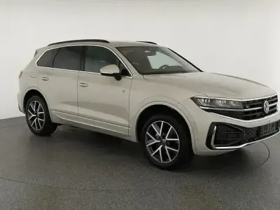 Gebraucht VW Touareg R-line 286 PS (210 kW) 2024 Beige SUV