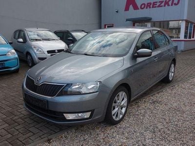 Gebraucht Skoda Rapid Elegance 122 PS (89 kW) 2013 Grau Kleinwagen