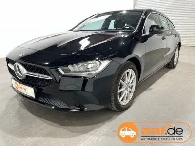 Gebraucht Mercedes CLA180 Shooting Brake 136 PS (100 kW) 2023 Schwarz Kombi