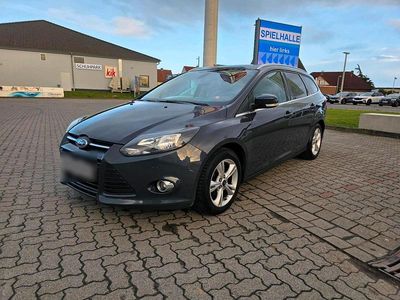 Gebraucht Ford Focus 100 PS (73 kW) 2012 Grau Kombi
