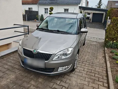 Second-hand Skoda Roomster Style 90 CP (66 kW) 2011 Argintiu Monovolum