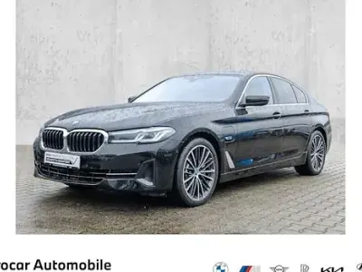 Gebraucht BMW 530e Sport Line 292 PS (214 kW) 2023 Schwarz Limousine