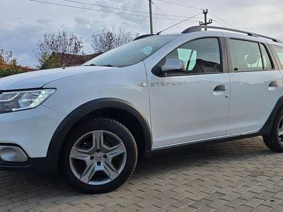 Weiß Gebraucht 2019 Dacia Logan MCV Stepway Kombi | 7.100 € (Fairer Preis)