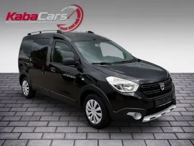 Gebraucht Dacia Dokker Celebration 116 PS (85 kW) 2017 Schwarz Van / Kleinbus