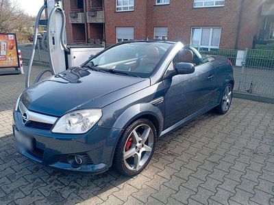 Gebraucht Opel Tigra Edition 90 PS (66 kW) 2007 Rot Cabrio