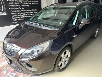 Gebraucht Opel Zafira Tourer Edition 140 PS (102 kW) 2012 Braun Van / Kleinbus