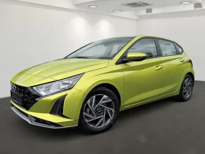 Gebraucht Hyundai i20 Trend 101 PS (74 kW) 2025 Gelb Kleinwagen