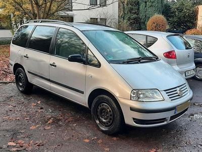 Gebraucht VW Sharan Family 90 PS (66 kW) 2003 Silber Van / Kleinbus