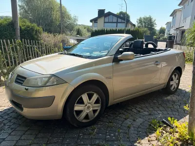 Gebraucht Renault Mégane Cabriolet Play 140 PS (102 kW) 2004 Gold Cabrio