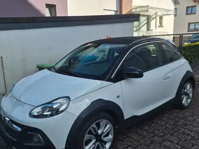 Gebraucht Opel Adam Rocks Rocks 87 PS (63 kW) 2018 Weiß Kleinwagen