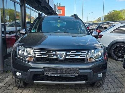 Second-hand Dacia Duster Celebration 125 CP (91 kW) 2015 Gri SUV
