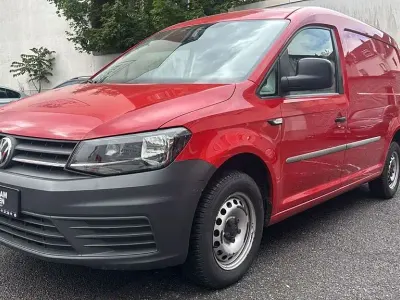 Gebraucht VW Caddy 102 PS (75 kW) 2018 Rot Van / Kleinbus