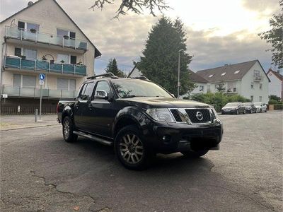 Second-hand Nissan Navara 231 CP (169 kW) 2011 Negru Pickup