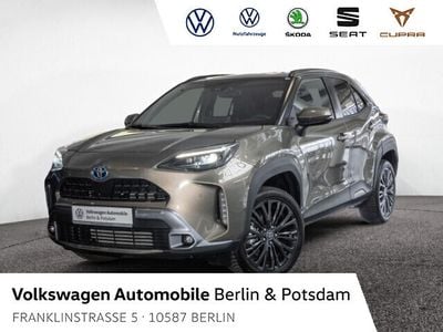 Gebraucht Toyota Yaris Cross 92 PS (67 kW) 2023 Oxide bronze metallic SUV